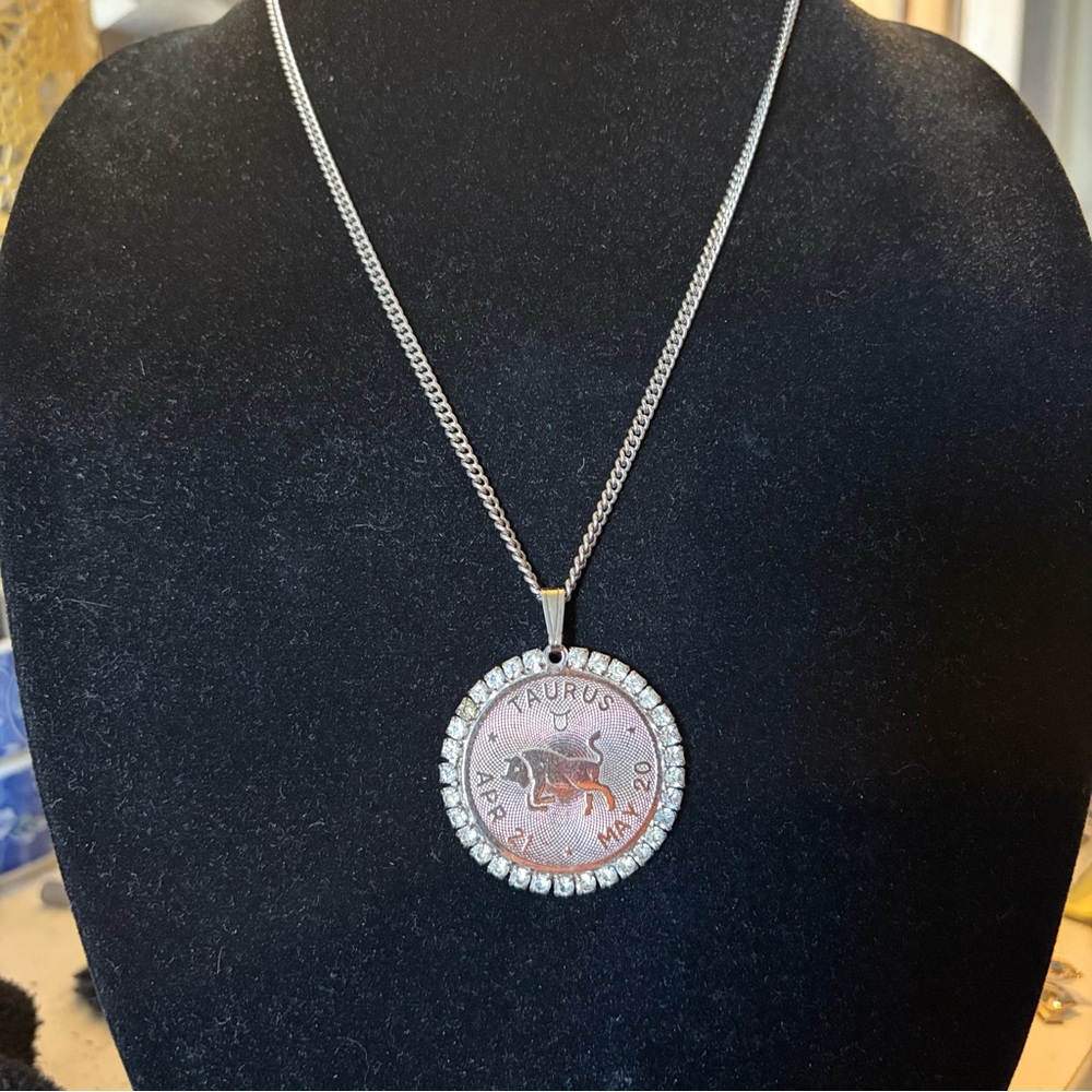 Vintage Taurus “Disco Era”Silver Tone & Rhinestone Necklace - Picture 2 of 7